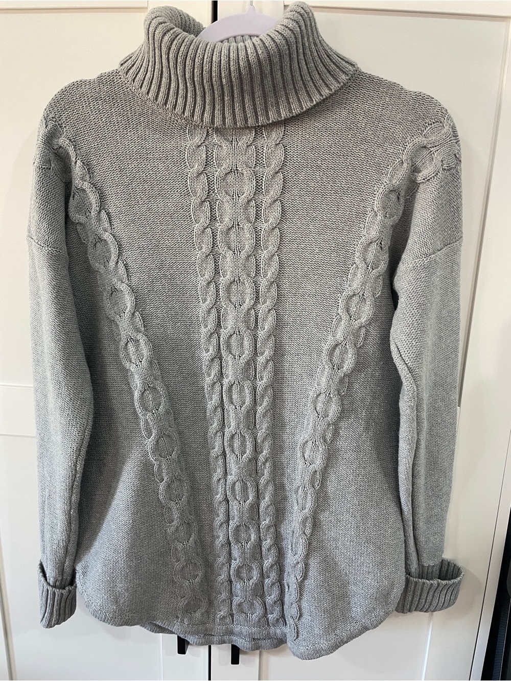 L.L. Bean Women’s Light Gray Cable Turtleneck Sweater Sz M